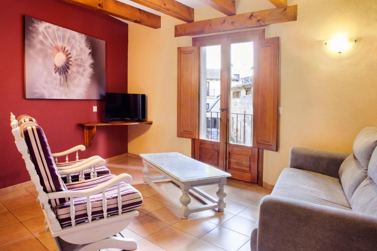 Allotjaments Placa Major-Grevol Santa Pau Exterior foto